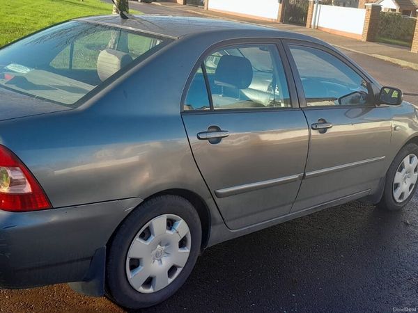 Toyota Corolla Saloon, Petrol, 2005, Grey