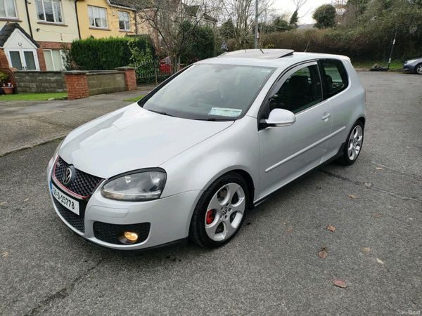 Volkswagen Golf Hatchback, Petrol, 2009, Silver