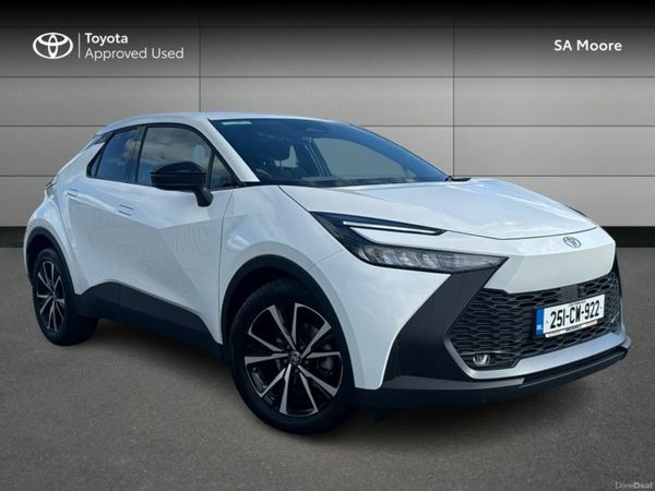 Toyota C-HR SUV, Petrol Hybrid, 2025, White