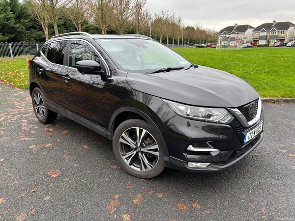 Nissan Qashqai SUV, Diesel, 2017, Black