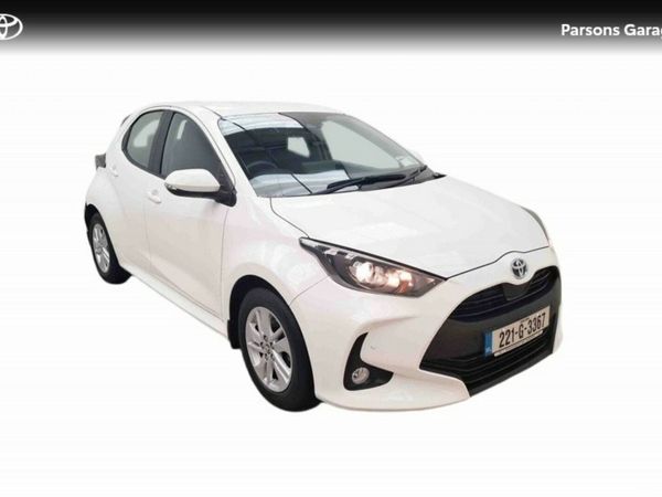 Toyota Yaris Hatchback, Petrol Hybrid, 2022, White
