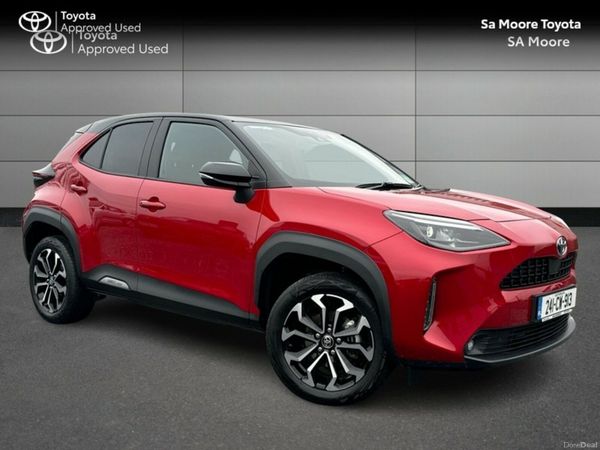 Toyota Yaris Cross Hatchback, Petrol Hybrid, 2024, Red