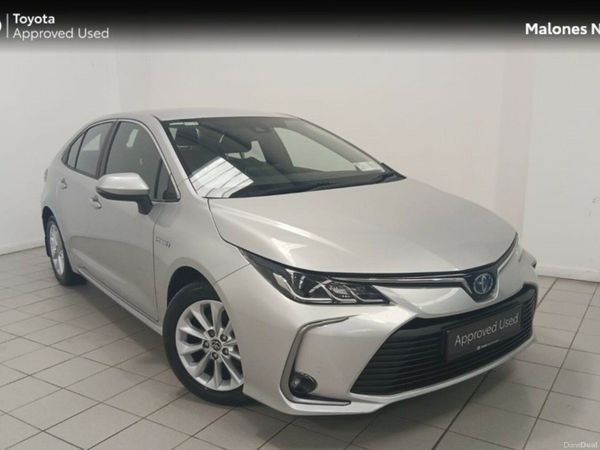 Toyota Corolla Saloon, Petrol Hybrid, 2020, Silver