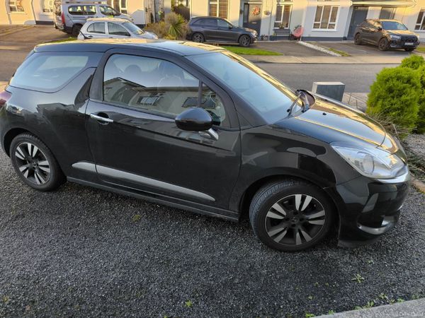 DS Automobiles DS 3 Hatchback, Petrol, 2016, Black