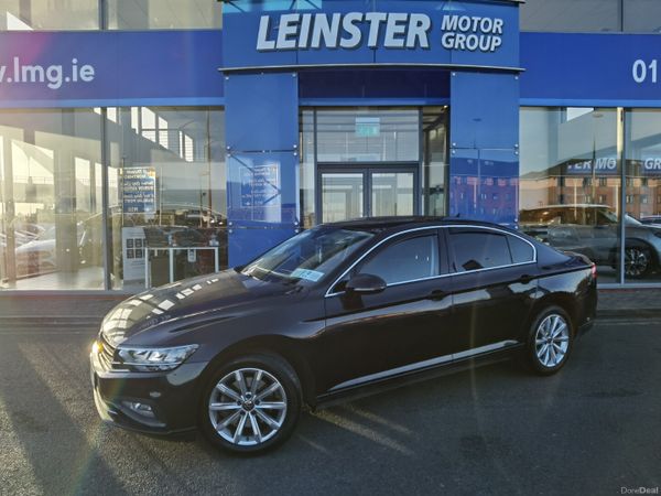 Volkswagen Passat Saloon, Diesel, 2021, Black