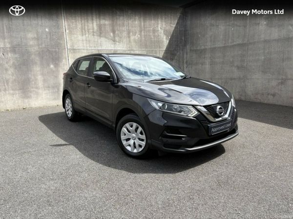 Nissan Qashqai MPV, Petrol, 2018, Black