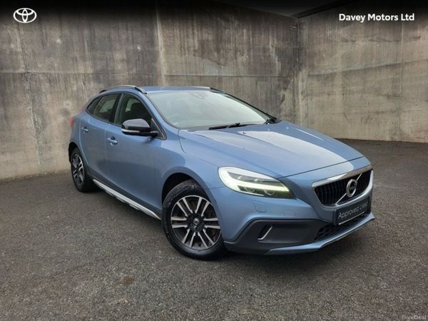 Volvo V40 Hatchback, Diesel, 2018, Blue