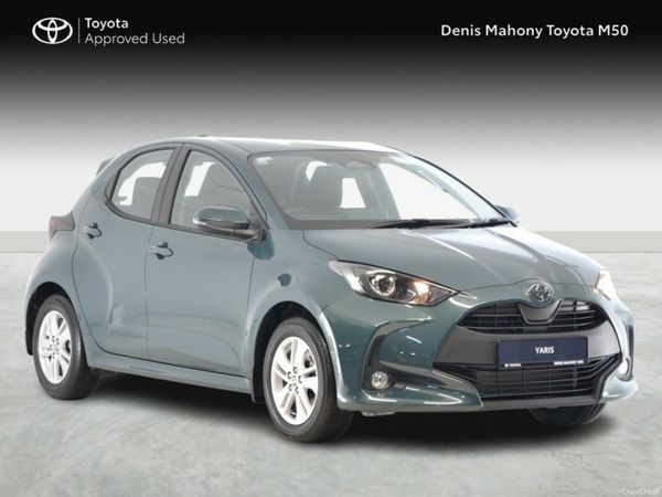 Toyota Yaris Hatchback, Petrol Hybrid, 2026, 