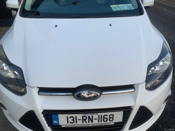 Ford Focus Hatchback, Petrol, 2013, White