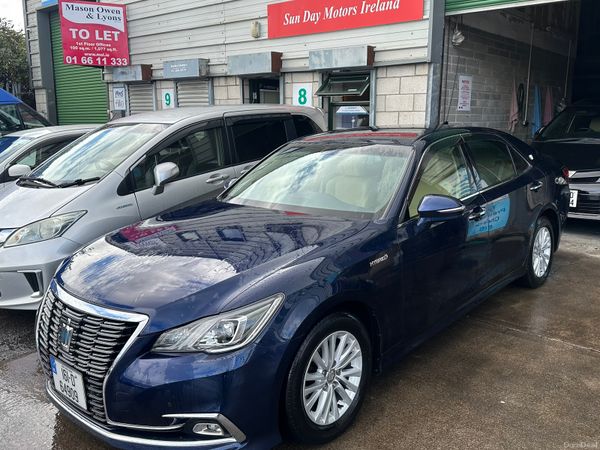 Toyota Crown Saloon, Petrol Hybrid, 2016, Blue