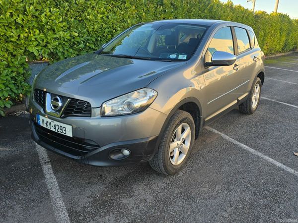 Nissan Qashqai Hatchback, Diesel, 2011, Grey
