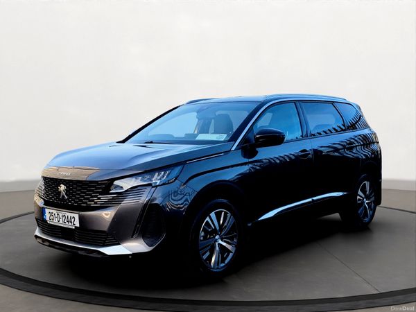 Peugeot 5008 MPV, Diesel, 2025, Grey