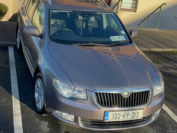 Skoda Superb Estate, Diesel, 2013, Purple
