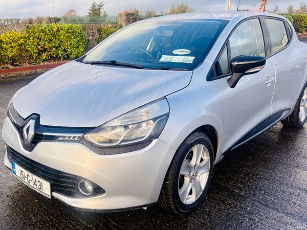 Renault Clio Hatchback, Petrol, 2015, Silver