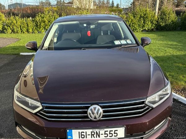 Volkswagen Passat Saloon, Diesel, 2016, Red