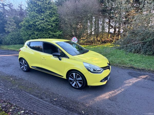 Renault Clio Hatchback, Petrol, 2014, Yellow