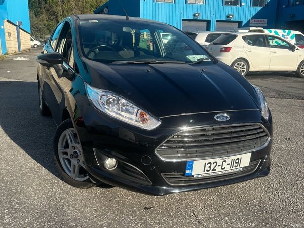 Ford Fiesta Hatchback, Petrol, 2013, Black