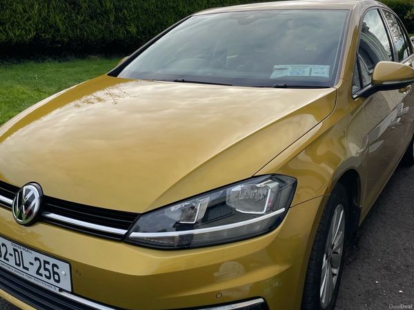 Volkswagen Golf Estate, Diesel, 2018, Yellow