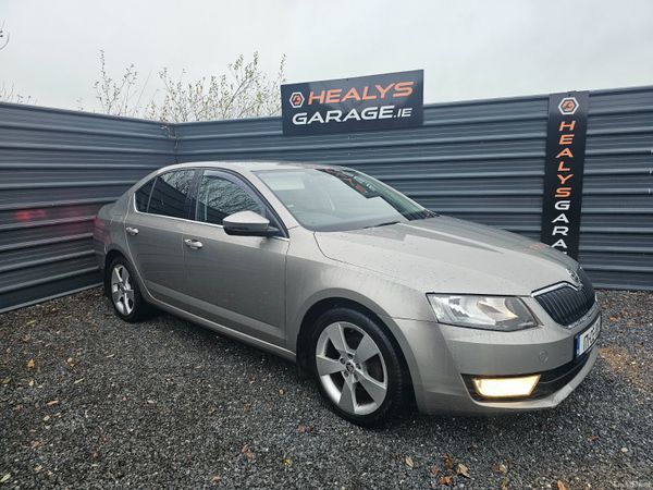 Skoda Octavia Saloon, Diesel, 2017, Yellow