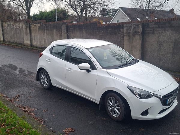 Mazda Mazda2 Hatchback, Petrol, 2019, White