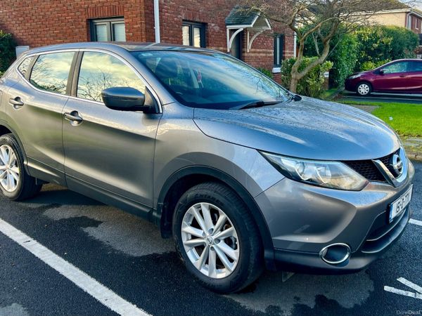 Nissan Qashqai Hatchback, Petrol, 2015, Grey