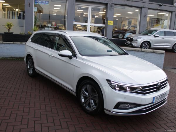 Volkswagen Passat Estate, Diesel, 2021, White