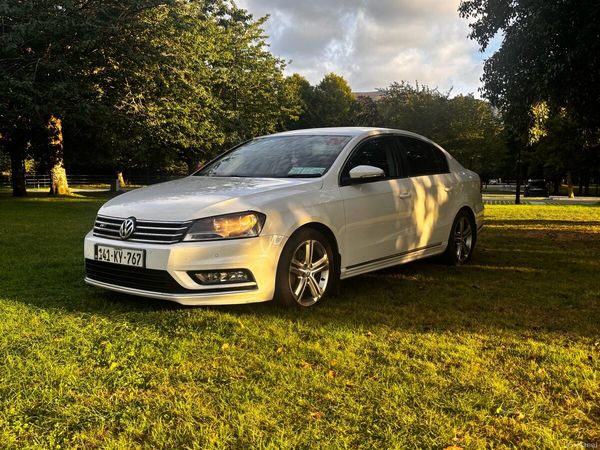 Volkswagen Passat Saloon, Diesel, 2014, White