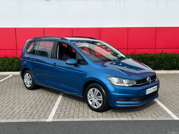 Volkswagen Touran MPV, Petrol, 2017, Blue