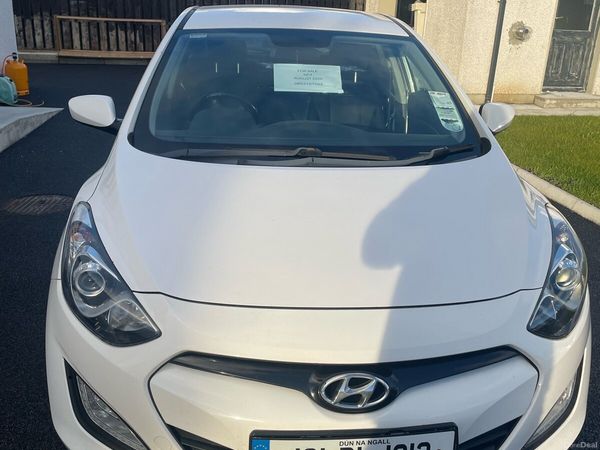 Hyundai i30 MPV, Petrol, 2013, White