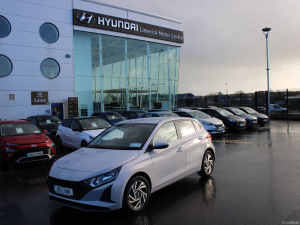 Hyundai i20 Hatchback, Petrol, 2025, Grey
