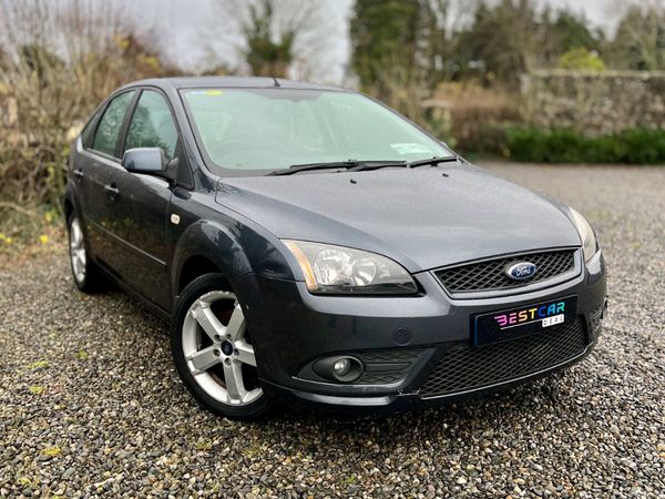 Ford Focus Hatchback, Petrol, 2008, Grey