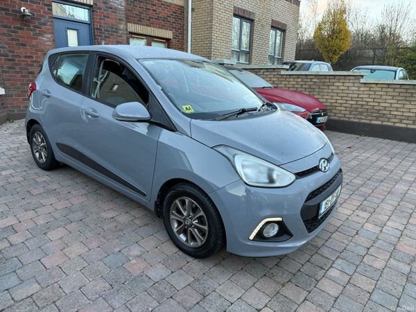 Hyundai i10 Hatchback, Petrol, 2015, Grey