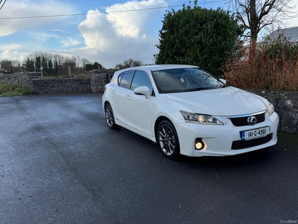 Lexus CT Hatchback, Petrol Hybrid, 2014, White