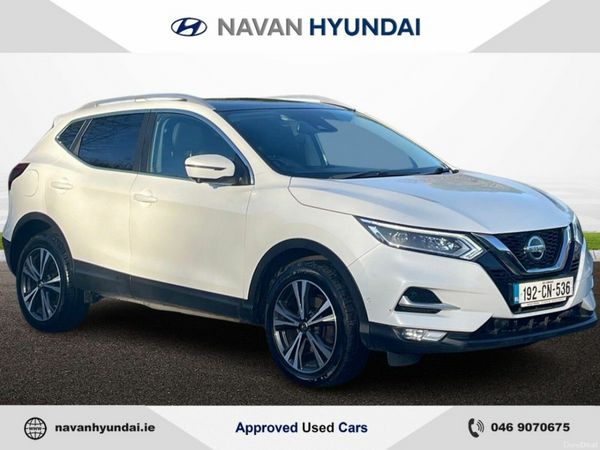 Nissan Qashqai Hatchback, Diesel, 2019, White