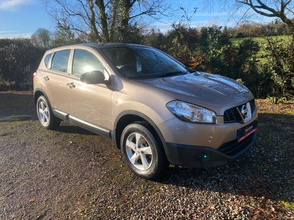 Nissan Qashqai Hatchback, Diesel, 2011, Brown