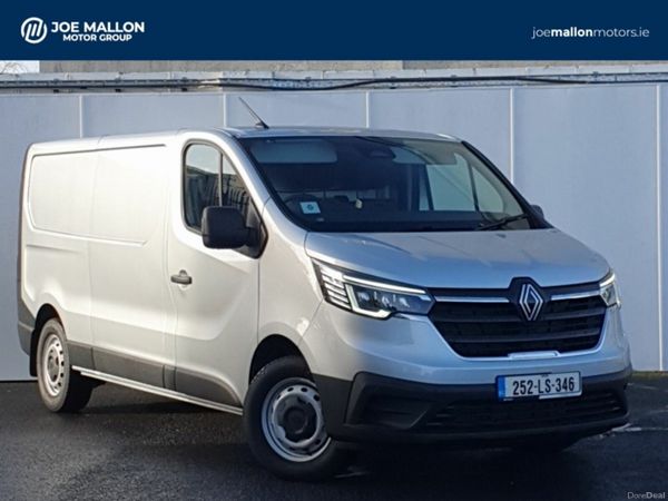 Renault Trafic MPV, Diesel, 2025, Grey