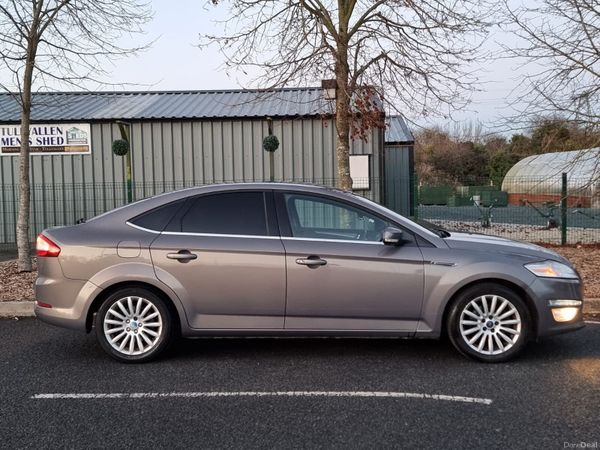 Ford Mondeo Hatchback, Diesel, 2014, Brown
