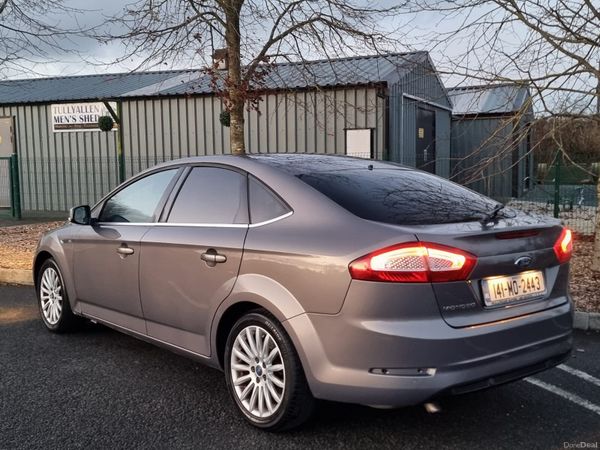 Ford Mondeo Hatchback, Diesel, 2014, Brown