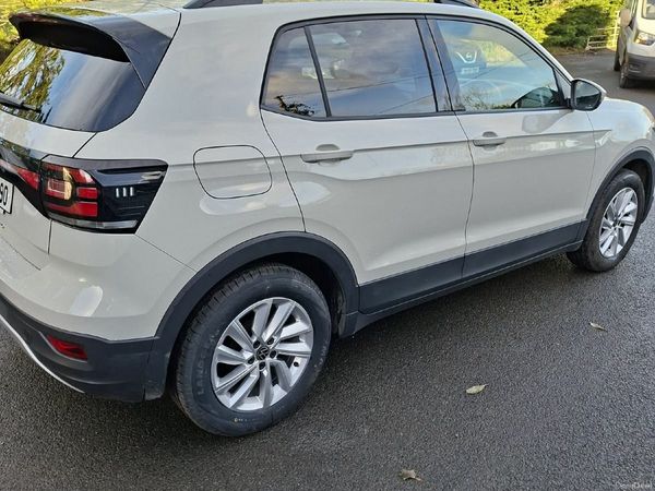 Volkswagen T-Cross Estate/Jeep, Petrol, 2023, Grey