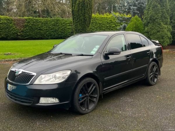 Skoda Octavia Saloon, Diesel, 2012, Black