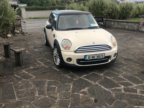 Mini Cooper Hatchback, Diesel, 2010, White