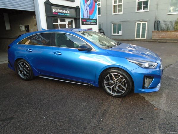 Kia Ceed Hatchback, Petrol, 2019, Blue