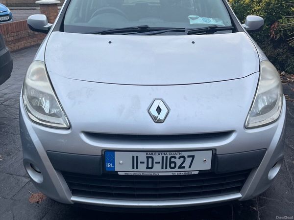 Renault Clio Hatchback, Ethanol Petrol, 2011, Silver