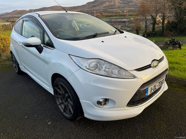 Ford Fiesta Hatchback, Diesel, 2011, White
