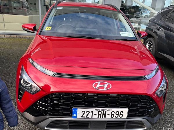 Hyundai Bayon Estate/Jeep, Petrol, 2022, Red