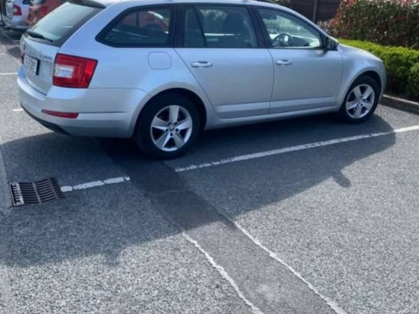 Skoda Octavia Estate, Diesel, 2017, Grey