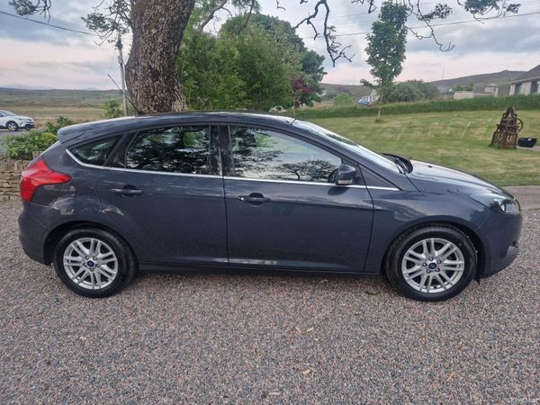 Ford Focus Hatchback, Diesel, 2014, Grey