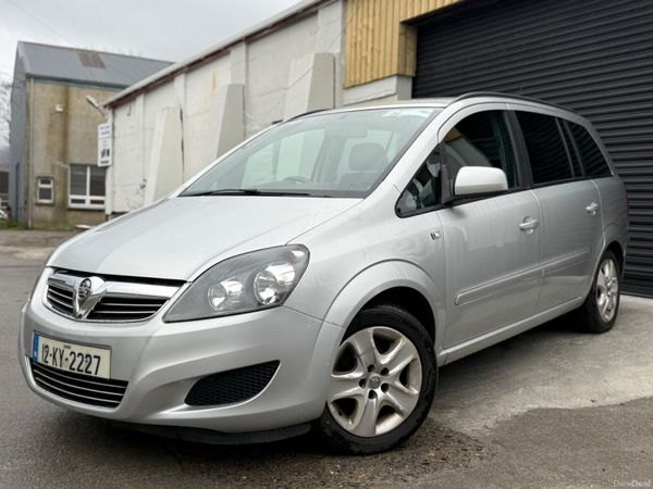 Vauxhall Zafira MPV, Diesel, 2012, Silver