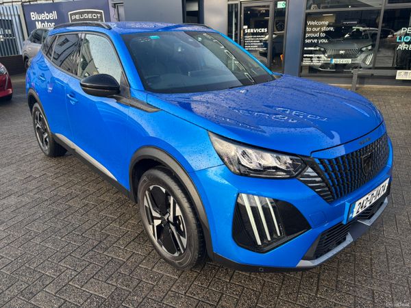 Peugeot 2008 MPV, Petrol, 2024, Blue