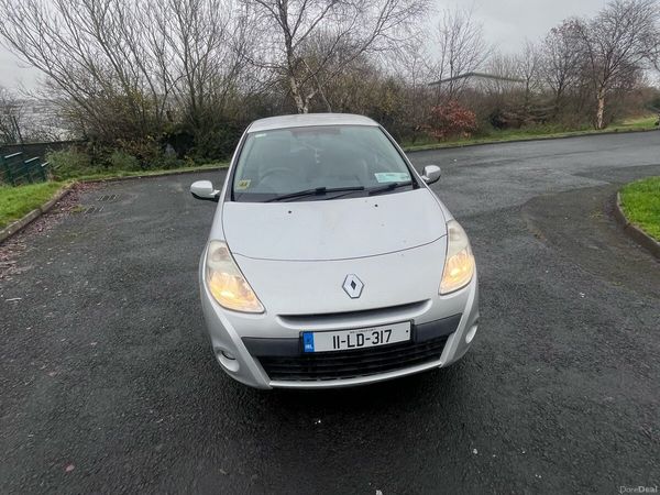 Renault Clio Hatchback, Ethanol Petrol, 2011, Silver